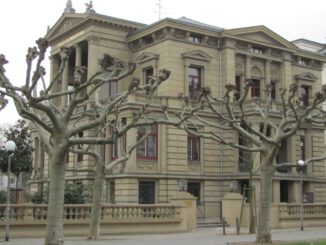 Leseparty in Wiesbaden: Gemeinsames Stilllesen in der Beletage der Villa Clementine