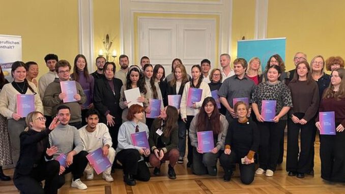 Wiesbaden verzeichnet Rekord bei Auslandspraktika: 34 Nachwuchskräfte nutzten Erasmus+-Programm Wiesbaden verzeichnet Rekord bei Auslandspraktika: 34 Nachwuchskräfte nutzten Erasmus+-Programm